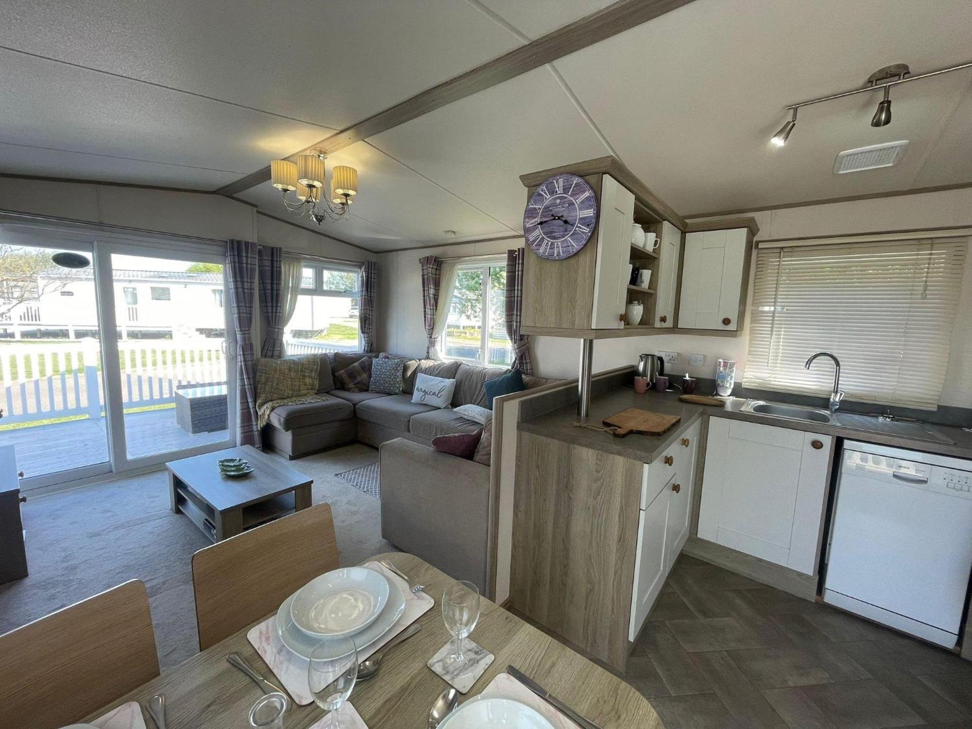 Lovely Caravan At Manor Park, Nearby Hunstanton Beach In Norfolk Ref 23049S Dış mekan fotoğraf